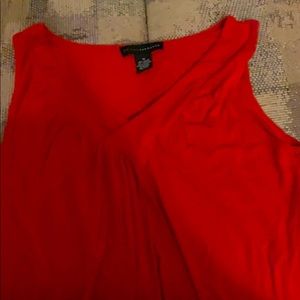 Red tank top women’s